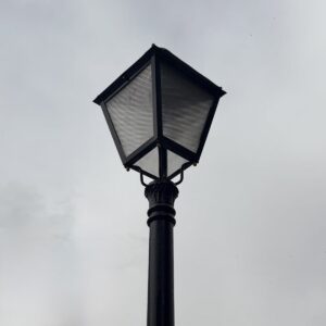 Alumbrado público con farola villa